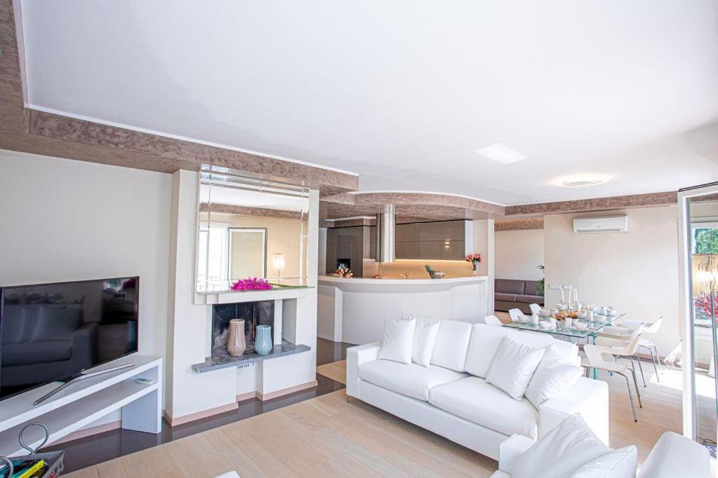 Photo of Livingroom in Calozzo