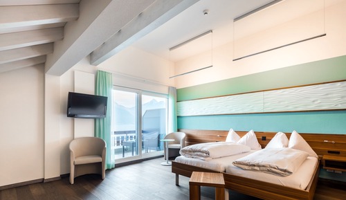 Junior Suite mit Balkon und Seeblick