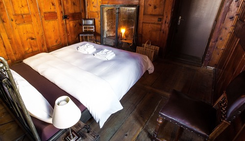 Deluxe Room, Fireplace