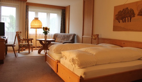 Classic Triple Room, Accessible, Private Bathroom