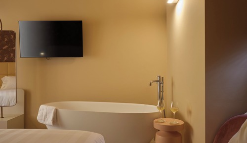 Exclusive Suite