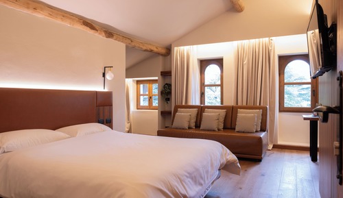 Deluxe Double Room, Garden View