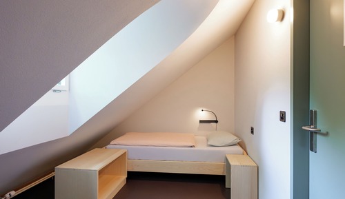 Basic Twin Room, Shared Bathroom