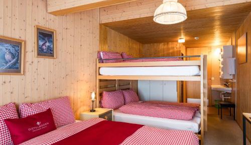 Mixed Dormitory Room