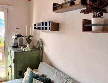 Apartment with Lake View
