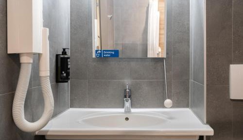 Standard Room - Mobility Accessible