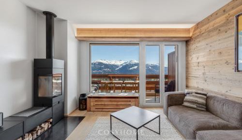Two-Bedroom Apartment with Mountain View