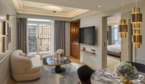 Two-Bedroom Corner Suite