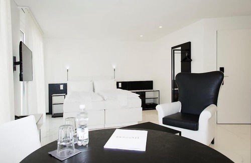 Regensdorf Hotel | Longstay Residence Thessoni home - Self check in serviced apartments & Hotel