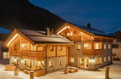 Bever Ski Chalet | Engadin Chalet - Apartment for 2 pers. new building