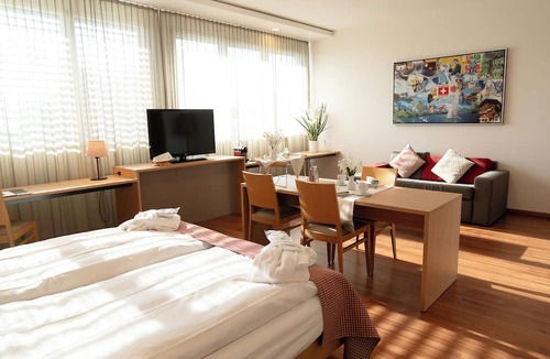Cham Hotel | SwissEver Hotel Zug