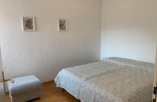 Caslano Apartment | Sunny 3.5 room holiday flat in Caslano