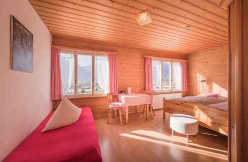 Goldswil Bed & Breakfast | Gasthof Schoenegg