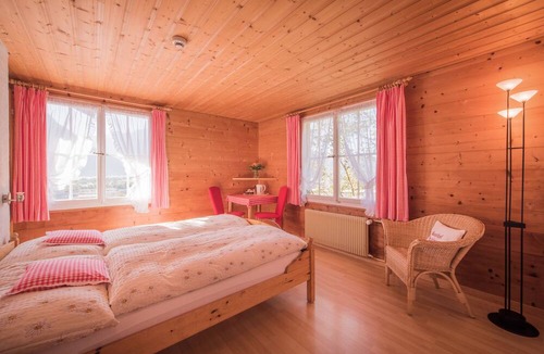 Goldswil Bed & Breakfast | Gasthof Schoenegg