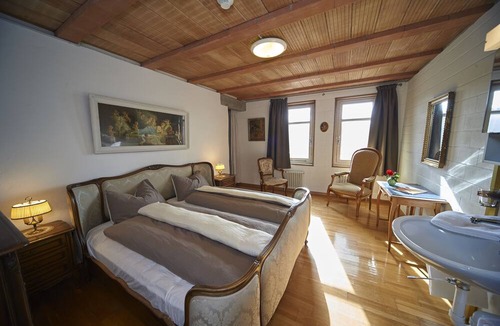 Sumiswald Bed & Breakfast | BnB SchlafSchloss