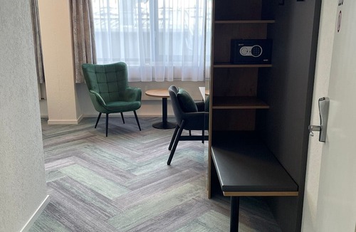 Daellikon Hotel | Budget Motel Self Check-in