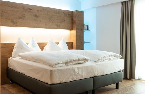 Ruemlang Hotel | Trip Inn Jet Hotel Zürich Airport