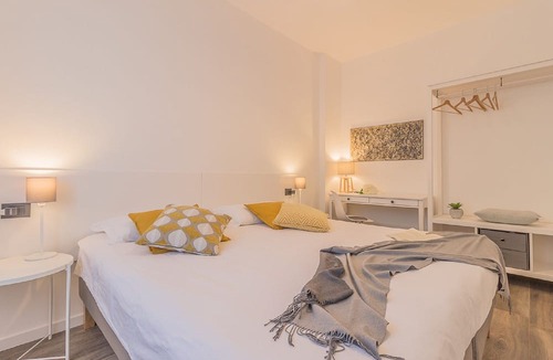 Fiumelatte Apartment | The Apple House