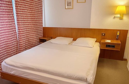 Martigny Hotel | Hôtel de la Poste - Center City