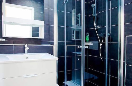 Albisrieden Apartment | Suite Apartments by Livingdowntown