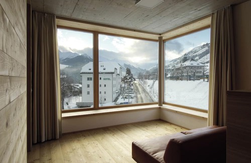 Engadin Scoul Hostel | Youth Hostel Scuol