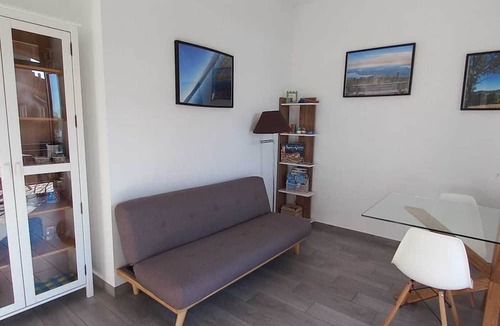 Morosolo Apartment | Apartment Miralago: Lake View & Lakefront Garden – near Lake Maggiore & Como