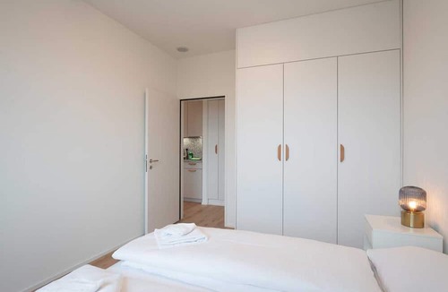 Center Apartment | ZH Blue 3 - Letzigrund HITrental Apartment