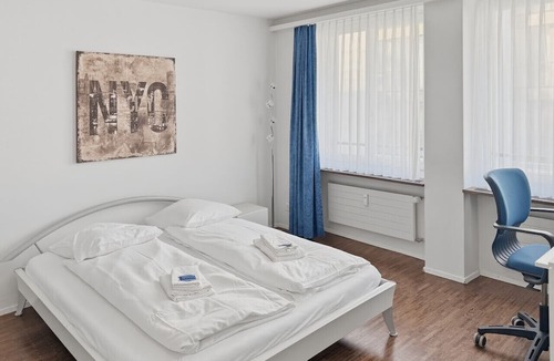 Seefeld Apartment | 2BR near lake (Flower 23)