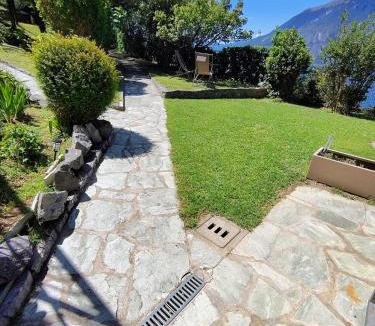 Perledo Apartment | Villa Gli Ulivi - Ushuaia Apartment Lake & Garden View - Free Parking