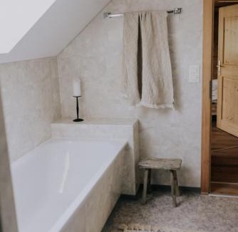 Schwende Ski Chalet | Familien-Chalet am Alpstein für Gruppen bis 12 Personen und Familien, Appenzell Premium Privatunterkunft im Ski- und Wandergebiet Hoher Kasten