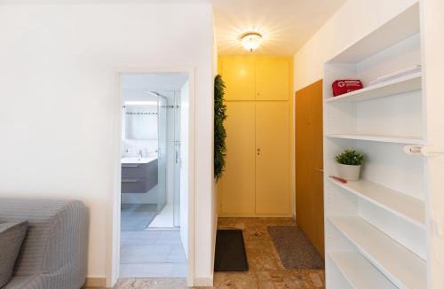 Minusio Apartment | MiaCasaStay Lago Maggiore, 5-Min Walk to Lake, 24 Self Check-in