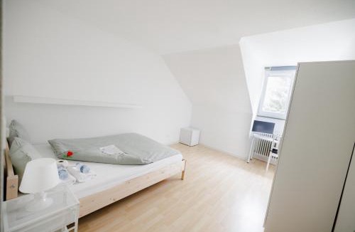 St. Gallen House | RUSTICO INN- Vintage Simple Rooms and Easy Parking direkt bei der OLMA nahe HSG und Spital