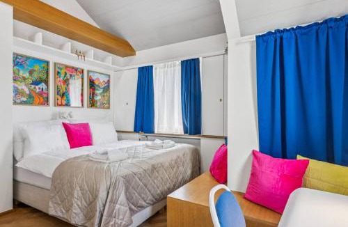 Old Town Apartment | Old Town Zurich Penthouse Rooftop Terrace AC