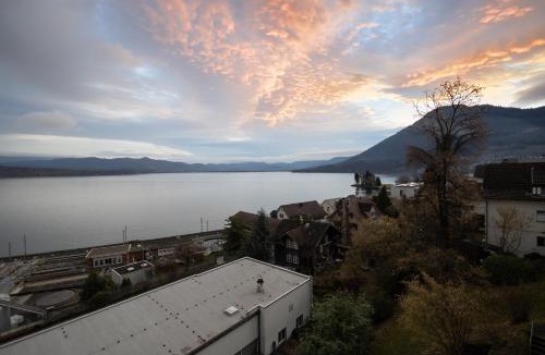 Horgen District Apartment | Horizon 62 I Zürich Lakeside Apartment I Modern I Free Parking I Self-Check-In