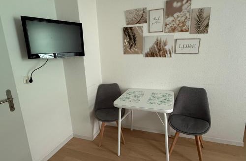 Andelfingen District Apartment | schönes 1 Zimmer Studio mit privatem Badezimmer