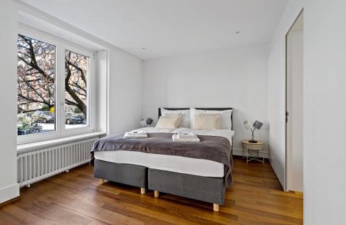 Seefeld Apartment | Newly renovated apartment next to Lake Zurich with private terrace