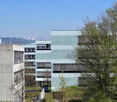Ecublens Apartment | 2BR Appart confortable - Fast WiFi - Swiss Tech - EPFL - la RTS - l'UNIL - parking