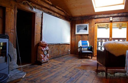 Le Tretien Ski Chalet | Lieu Secret dans les Alpes Suisses