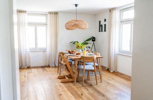 Kuessnacht Apartment | SOLUNA STAY I See & Berge I Loft I Luzern I Wandern I Rigi I Swiss Alps I Free Parking