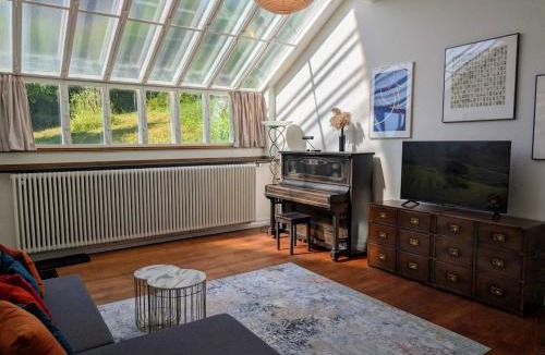 Meilen District Apartment | Lovingly furnished apartment close to the lake