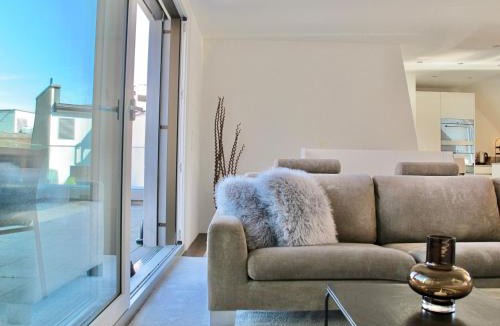 Old Town Apartment | Horizon Home Maisonette Penthouse Bahnhofstrasse