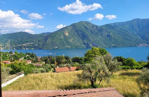 Tremezzo Apartment | Casa Intignano - appartamento con terrazzo vista lago