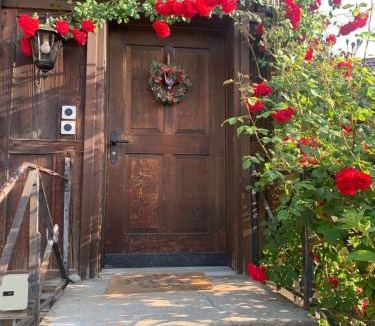 Brunnadern House | Historical Guesthouse Rosalie