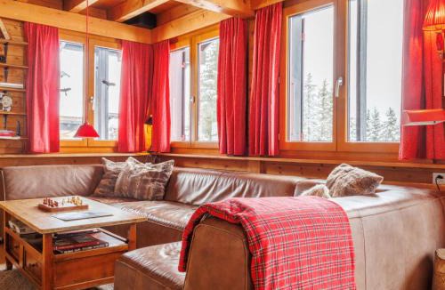 Champoussin Ski Chalet | Chalet Le Cyclamen by Interhome