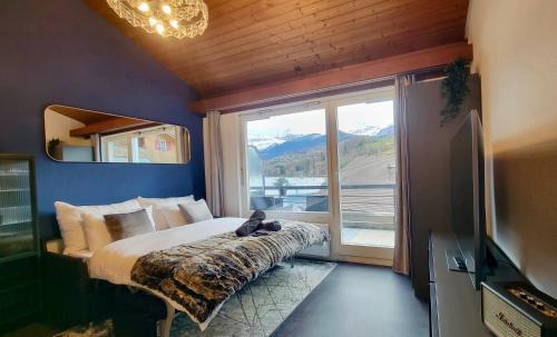 Faulensee Apartment | Lakeview Loft*Lake/Ferry access* Central