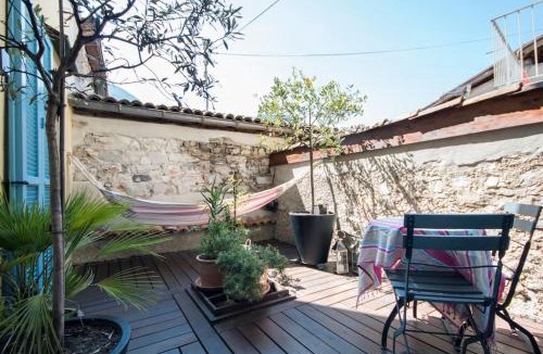 Gandria Apartment | Appartamento Cortiletto with Courtyard in Gandria