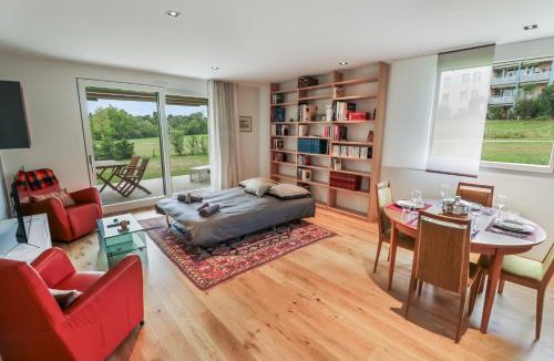 Villars-sur-Glane Apartment | Appartement élégant avec terrasse privée