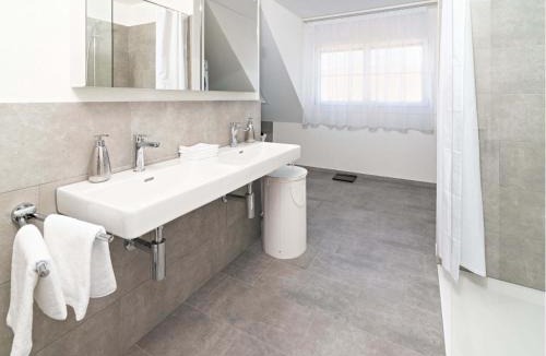 Eschenz Apartment | Exklusive 5,5 Zimmer Wohnung für Familien und Business