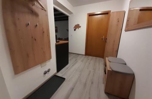 Villeneuve Apartment | Studio chez un vigneron au village au 2ème étage sans ascenseur