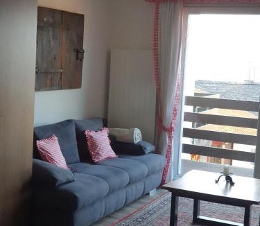 Emmetten Apartment | Studio for 2-4 guests with balcony and panorama view